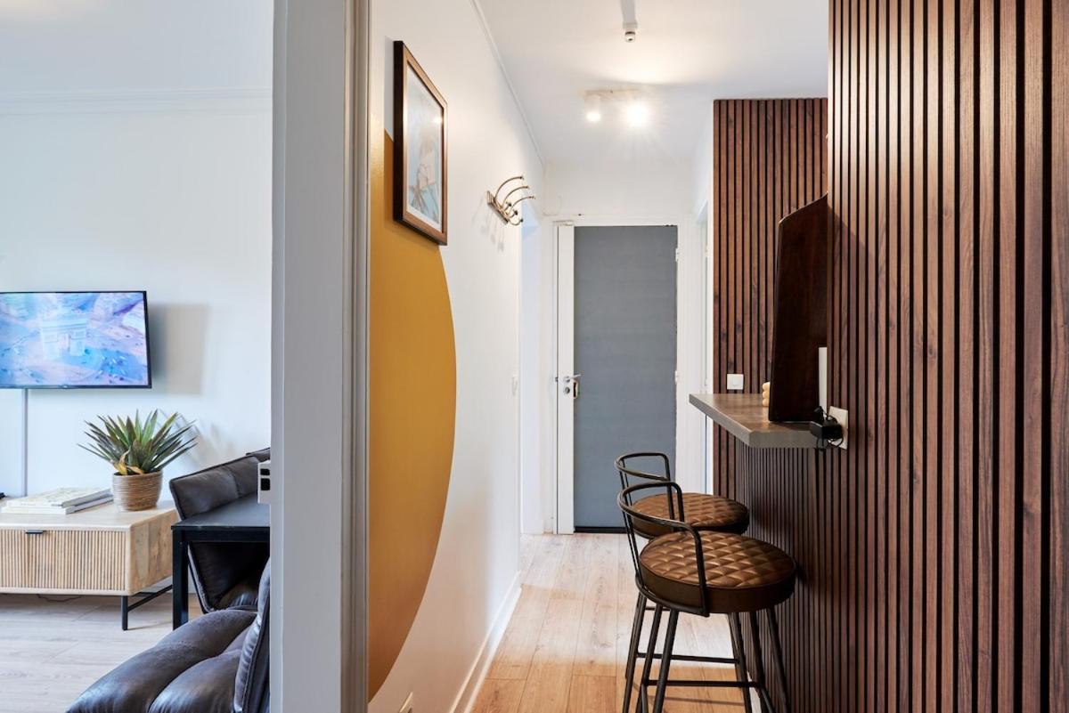 Ney - 2 Bedrooms 1 Living Appartement Paris