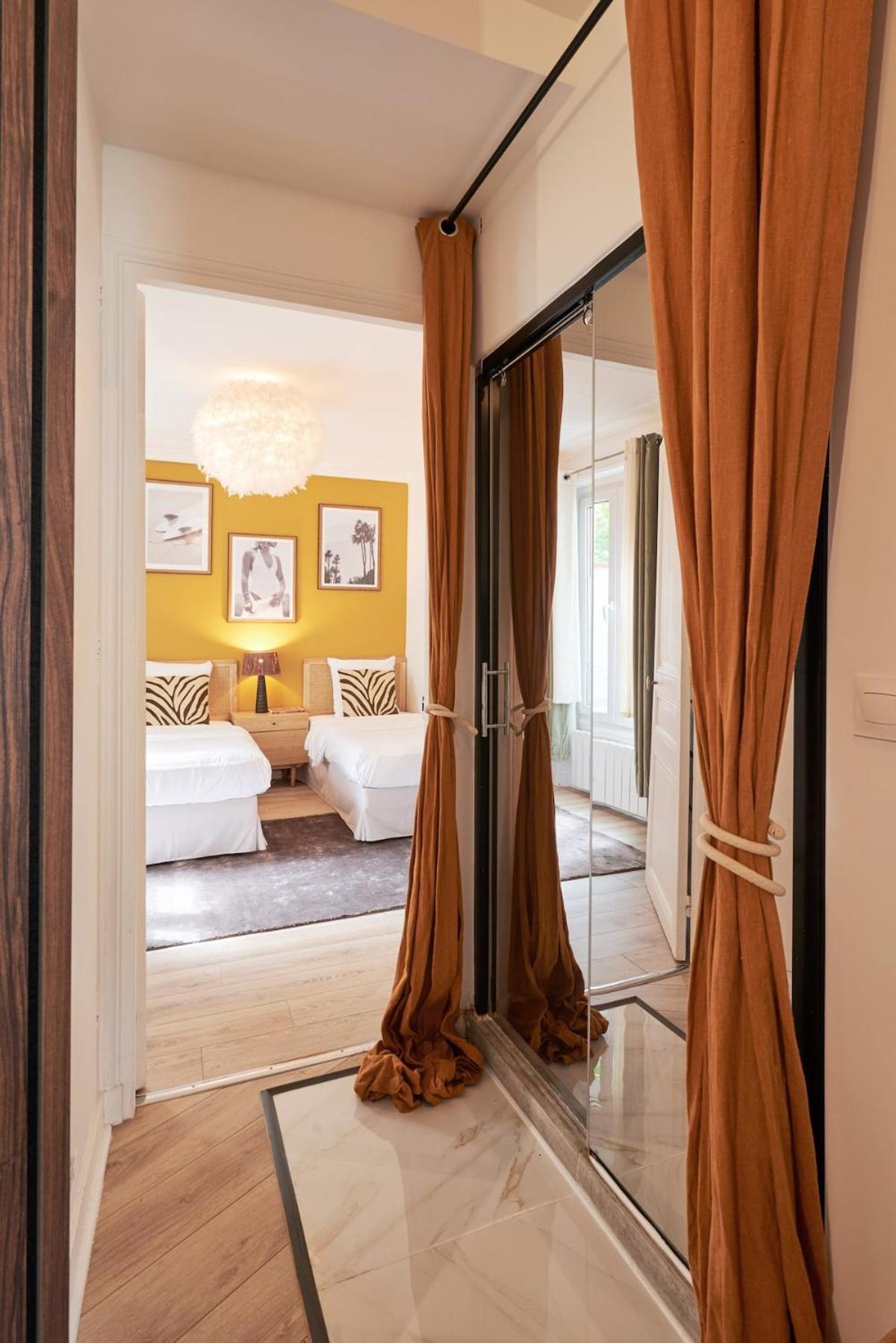 Ney - 2 Bedrooms 1 Living Appartement